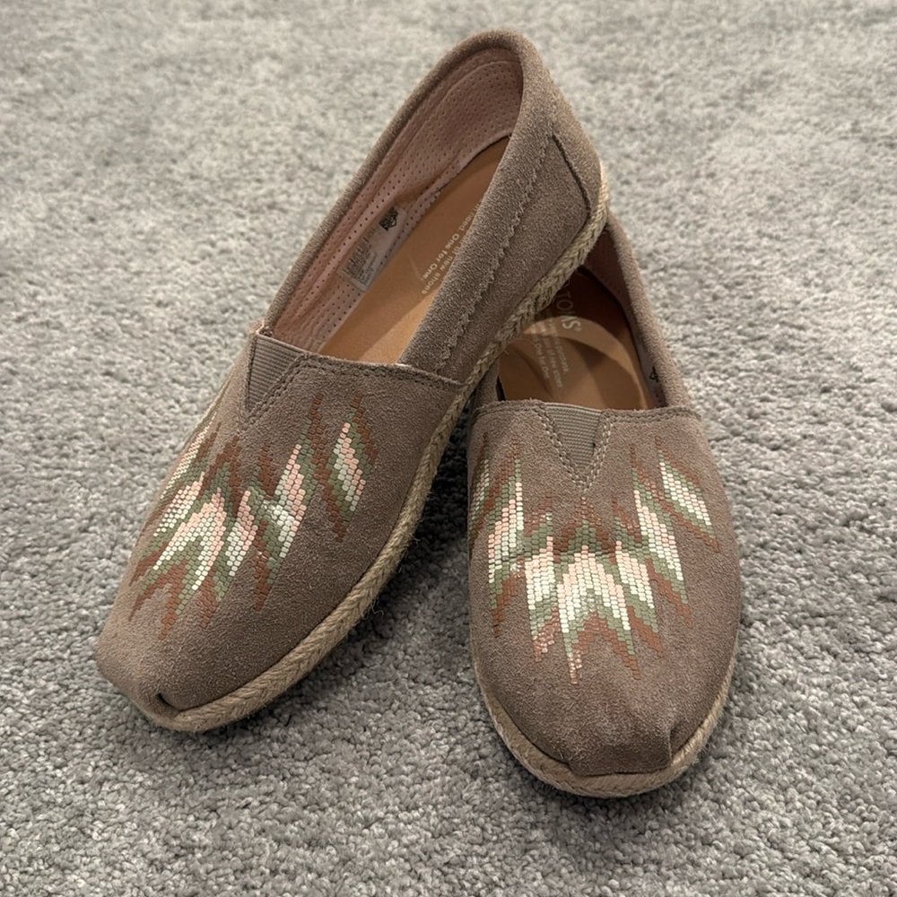 TOMS in Espadrille/Suede